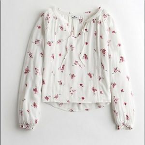 Hollister tie front peasant top